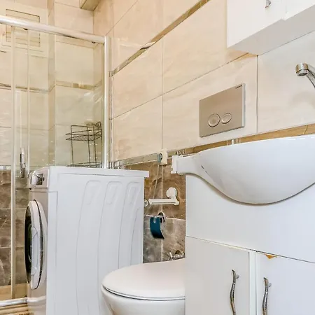 Appartement Comfortable Flat With Central Location In